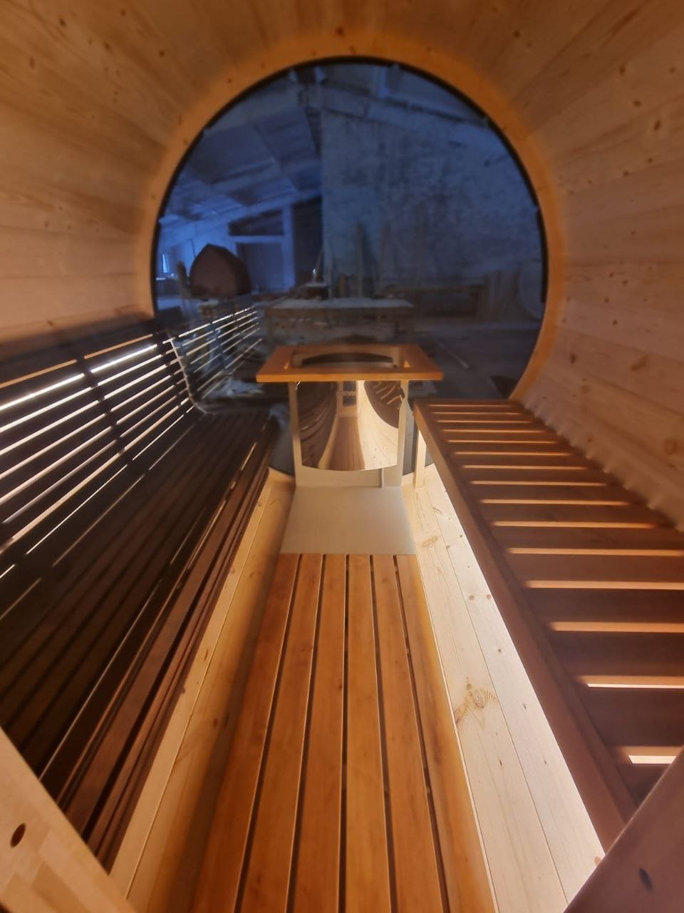 Deep Solid Wood Terrace Sauna: Luxurious Outdoor Retreat - Heatinova