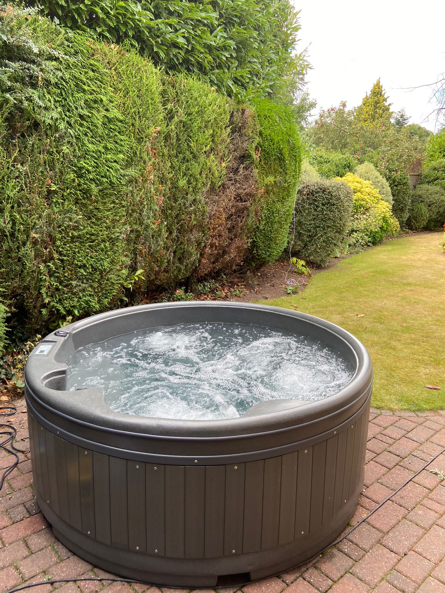 Roto Spa Orbis Hot Tub: View in AR!Your Perfect 4 Person Retreat - Heatinova