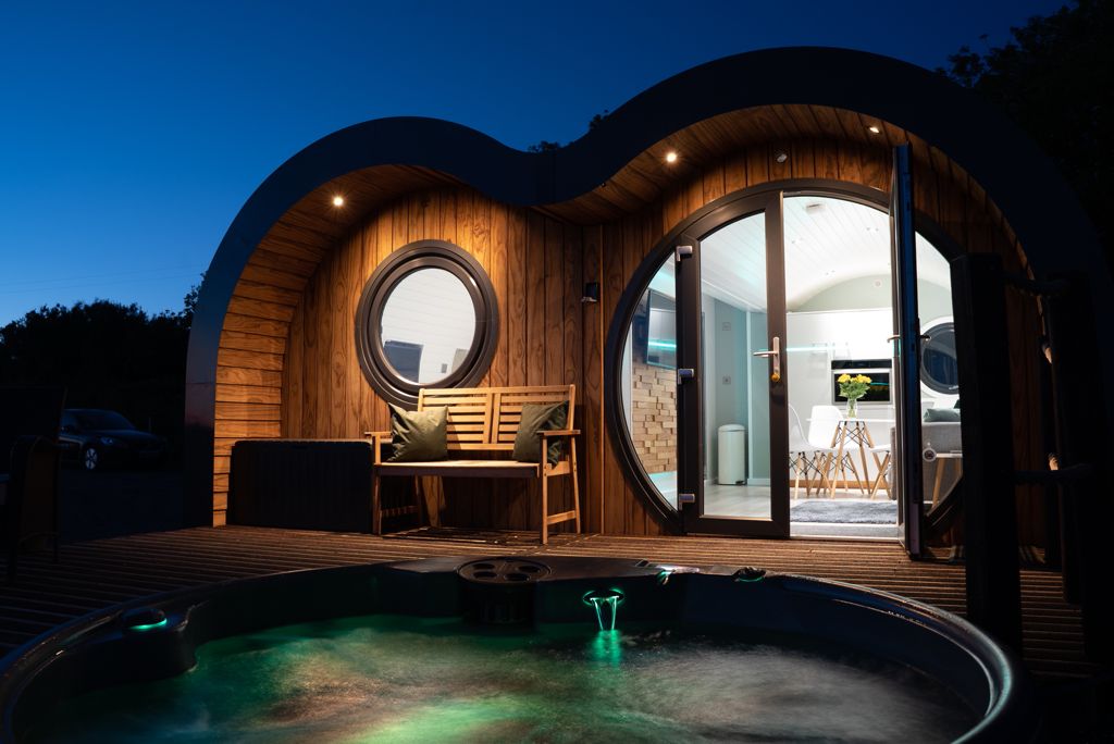 Roto Spa QuatroSpa: View in AR!Your Ultimate 6 Person Hot Tub Escape! - Heatinova